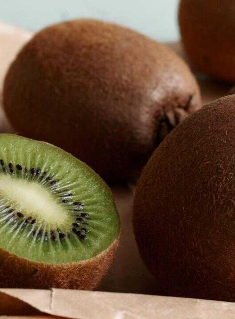 mezuva kiwi fruit banner